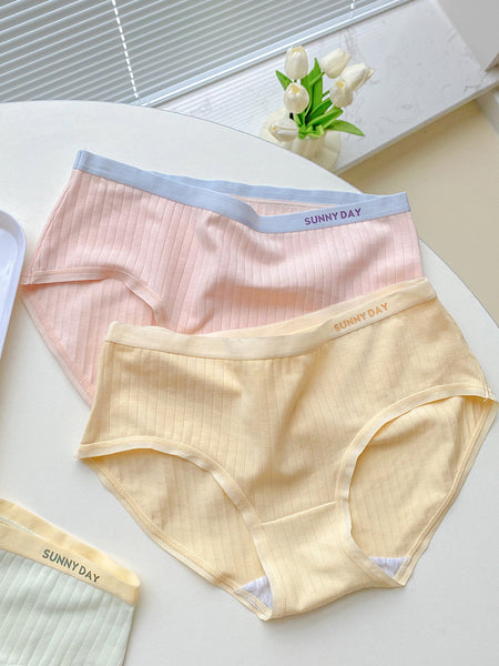 Women's Hipster Cute & Comfortable Pure Cotton Underwear with Mid-rise Knitted Weaving (Pack of 3)